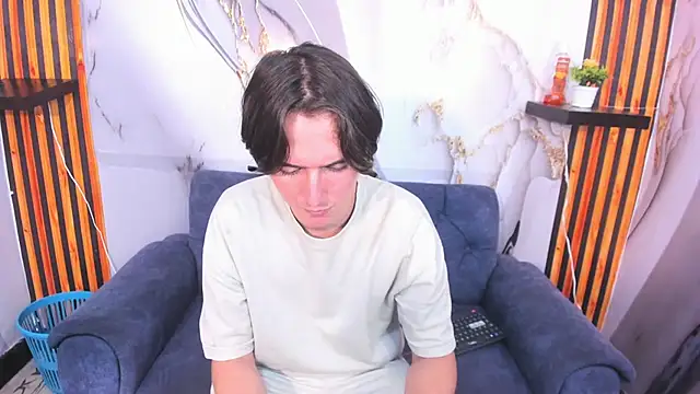 Aaron LatinMen2 online show from 28, 11, 2025