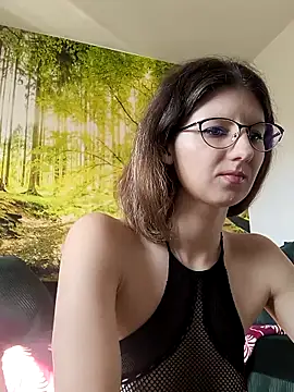 Melissa Kyle online show from 3, 2, 2026