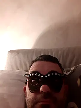 Snapshot of Vampiro83zz chatting on 22, 6, 2026 Vampiro83zz online show from 22, 6, 2026