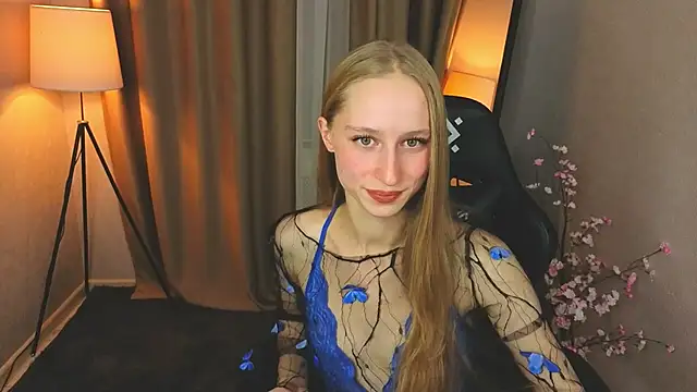 Snapshot of Le0nSky chatting on 30, 11, 2025 Le0nSky online show from 30, 11, 2025