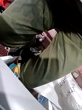 Snapshot of ABCDY69 chatting on 26, 11, 2025 ABCDY69 online show from 26, 11, 2025