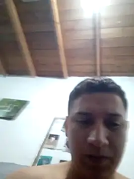 Alvarezz0202 online show from 2, 6, 2026