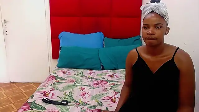 Snapshot of EMBER_FOX chatting on 5, 2, 2026 EMBER FOX online show from 5, 2, 2026