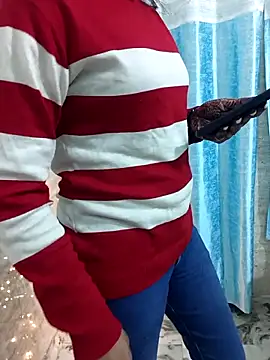 Juliekhan 98 online show from 6, 1, 2026