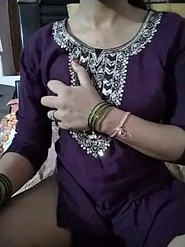 Snapshot of RASHMI_SHARMA9 chatting on 14, 7, 2026 RASHMI SHARMA9 online show from 14, 7, 2026