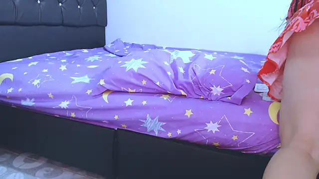 NoaLeon21 online show from 17, 12, 2025