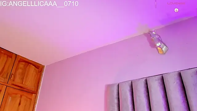Snapshot of Little_Angelica18 chatting on 13, 2, 2026 Little Angelica18 online show from 13, 2, 2026