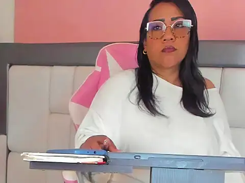 KarolWest  online show from 15, 12, 2025