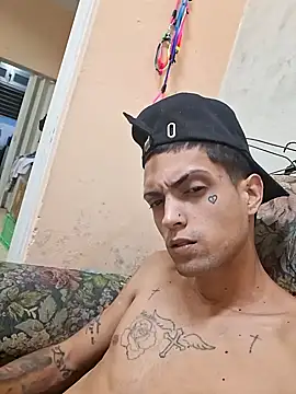 Snapshot of KingWhitexxx chatting on 28, 11, 2025 KingWhitexxx online show from 28, 11, 2025