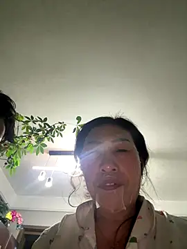 Snapshot of 22xiaopingguo chatting on 28, 11, 2025 22xiaopingguo online show from 28, 11, 2025