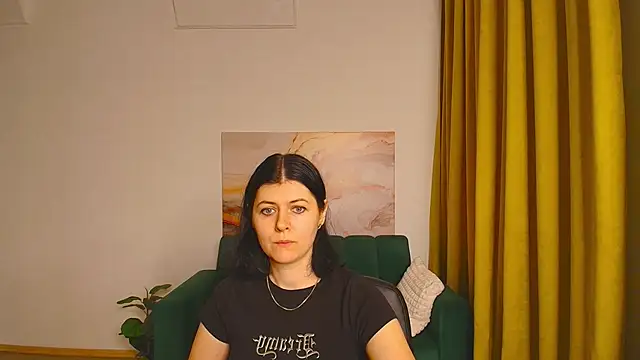 Snapshot of MelisaGollden chatting on 29, 11, 2025 MelisaGollden online show from 29, 11, 2025