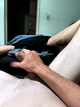 Snapshot of daniellDT chatting on 15, 12, 2025 daniellDT online show from 15, 12, 2025