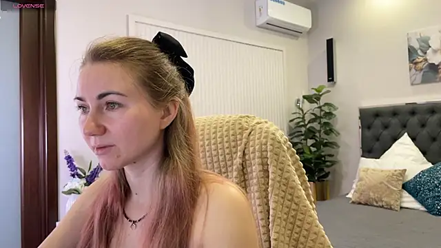 SofiAngela online show from 5, 12, 2025