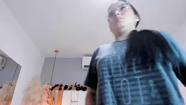 GabyJhons online show from 17, 12, 2025