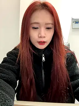 Snapshot of YYoom chatting on 28, 11, 2025 YYoom online show from 28, 11, 2025
