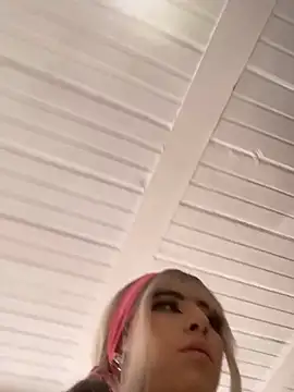 Snapshot of Ravenkittyy chatting on 29, 11, 2025 Ravenkittyy online show from 29, 11, 2025