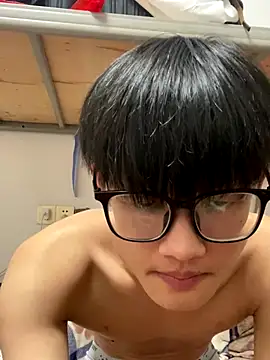 Snapshot of Colby-678 chatting on 27, 11, 2025 Colby-678 online show from 27, 11, 2025