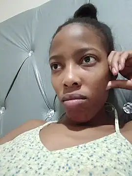 Snapshot of MsParisSmith chatting on 19, 7, 2026 MsParisSmith online show from 19, 7, 2026