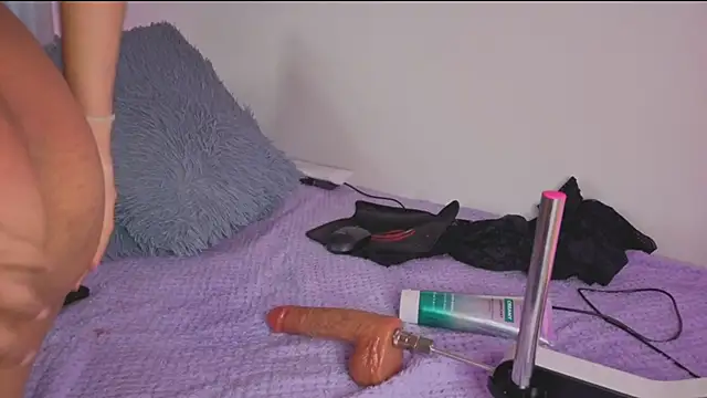 Snapshot of MarillynMorgan chatting on 5, 1, 2026 MarillynMorgan online show from 5, 1, 2026