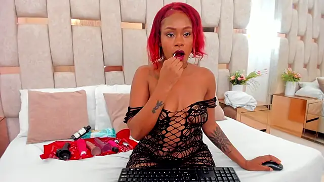 Snapshot of katty_withe chatting on 1, 12, 2025 katty withe online show from 1, 12, 2025