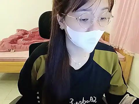 BabyDoll1999 online show from 9, 3, 2026