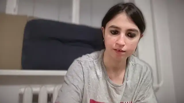 Aphr0ditee online show from 4, 3, 2026