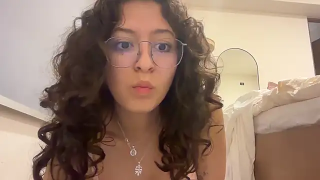Snapshot of Alicatcua_ chatting on 11, 7, 2026 Alicatcua online show from 11, 7, 2026