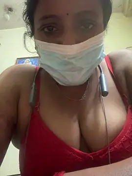 Snapshot of Rima_cam5 chatting on 5, 12, 2025 Rima cam5 online show from 5, 12, 2025