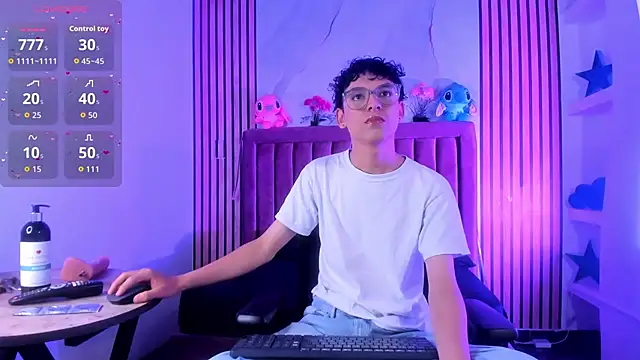 SthepanodiMonaco online show from 4, 12, 2025