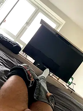 Snapshot of StormNL chatting on 28, 11, 2025 StormNL online show from 28, 11, 2025