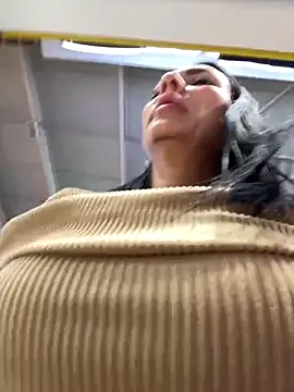 SofhiaTaylor online show from 9, 2, 2026