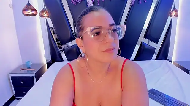 MHONIKBELUCCI online show from 16, 4, 2026