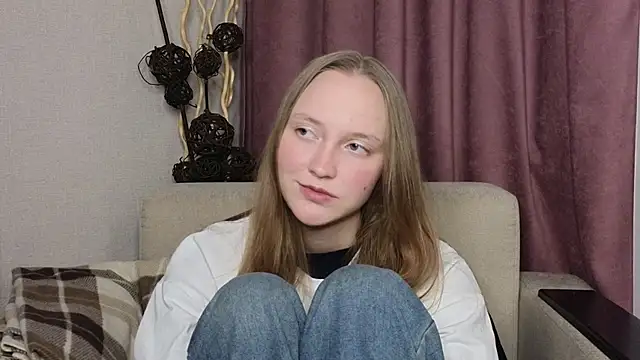 Snapshot of BibiStapler chatting on 14, 12, 2025 BibiStapler online show from 14, 12, 2025