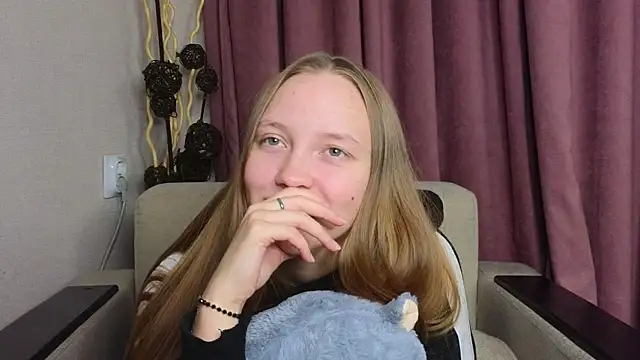 Snapshot of BibiStapler chatting on 21, 12, 2025 BibiStapler online show from 21, 12, 2025