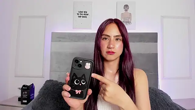 Snapshot of Luu_angel_ chatting on 1, 12, 2025 Luu angel online show from 1, 12, 2025