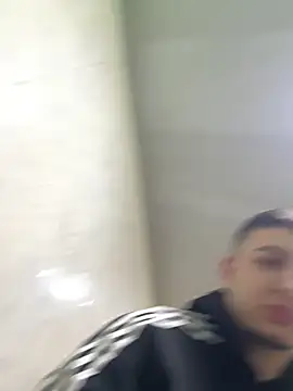 Snapshot of Liam_jones10 chatting on 16, 12, 2025 Liam jones10 online show from 16, 12, 2025