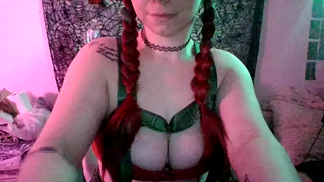 spunfoxxx online show from 2, 12, 2025