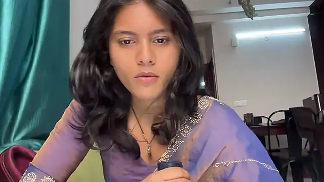 Piyyuu online show from 18, 4, 2026