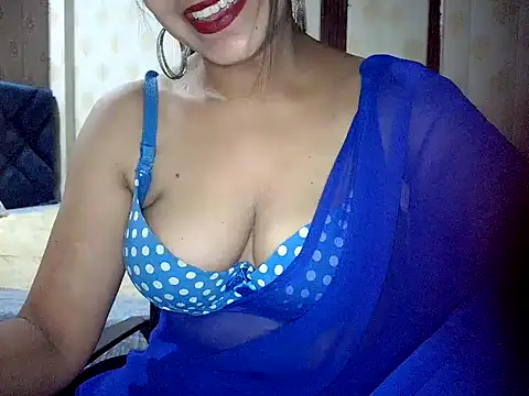 Snapshot of Hotronita123 chatting on 2, 7, 2026 Hotronita123 online show from 2, 7, 2026