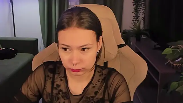 ReikoAckerman online show from 15, 12, 2025