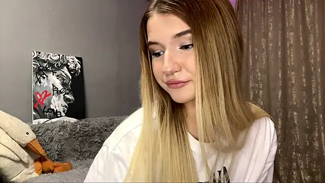 VikkiWittel online show from 4, 12, 2025