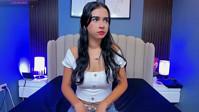 Miia cute18 online show from 3, 12, 2025