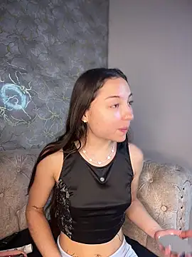 Snapshot of Mia_Luxor chatting on 17, 7, 2026 Mia Luxor online show from 17, 7, 2026
