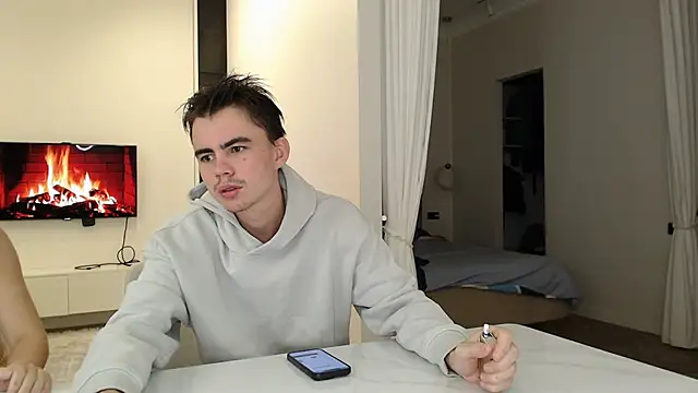 Snapshot of DuoLiveX chatting on 2, 12, 2025 DuoLiveX online show from 2, 12, 2025