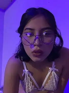 Arely-L1 online show from 5, 3, 2026