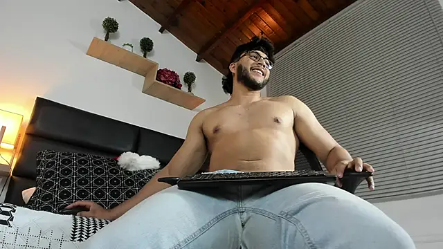 mike foxxx  online show from 18, 12, 2025