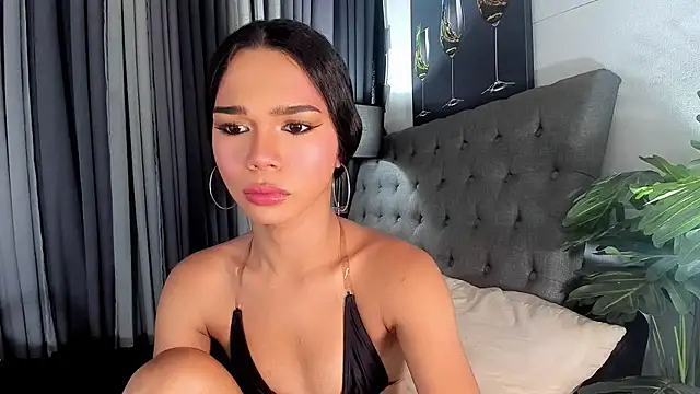 asianpetiteprincess online show from 2, 6, 2026