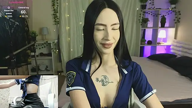 Snapshot of Ssin_Megan chatting on 18, 12, 2025 Ssin Megan online show from 18, 12, 2025