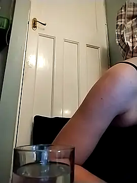 Amy01112 online show from 20, 2, 2026