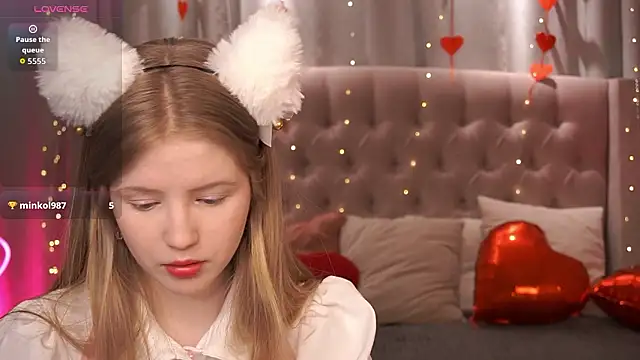 LilianHoward online show from 15, 2, 2026